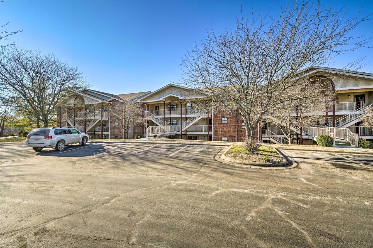 Pet-Friendly Branson Getaway With Private Patio!アパートメント エクステリア 写真